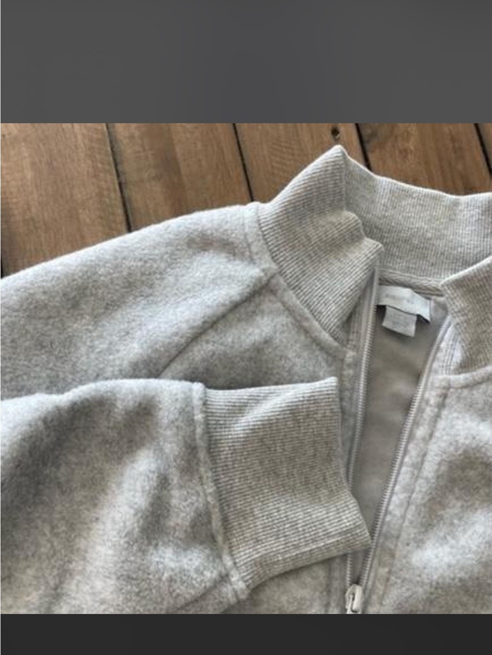 Skims zip up fleece jacket size medium - Picture 3 of 4